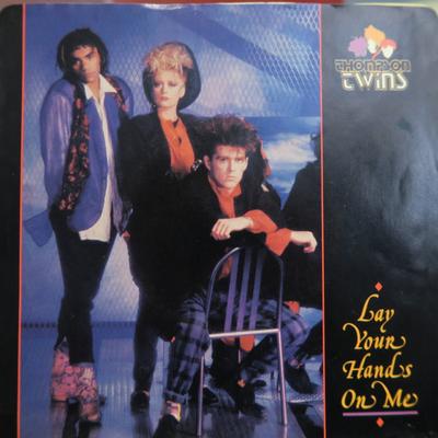 7-Zoll Schallplatte THOMPSON TWINS - Lay Your Hands On Me AS19396 Arista 1985 Kanada Dance & Electronica Gebraucht