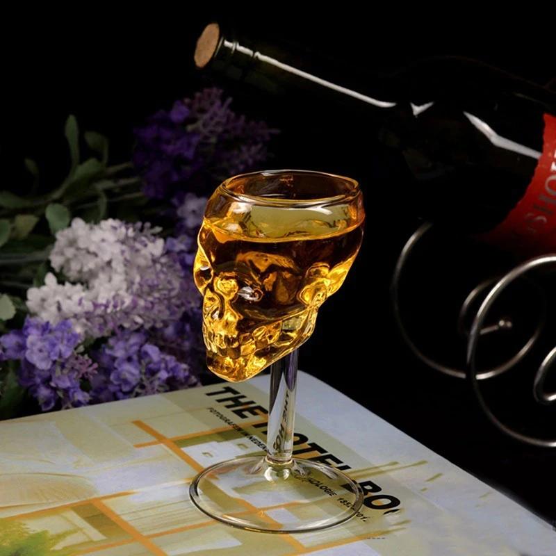 1 Stück Knochen Rüstung Krieger Schädel Design Hohes Weinglas Kelch Tasse Trinkgeschirr