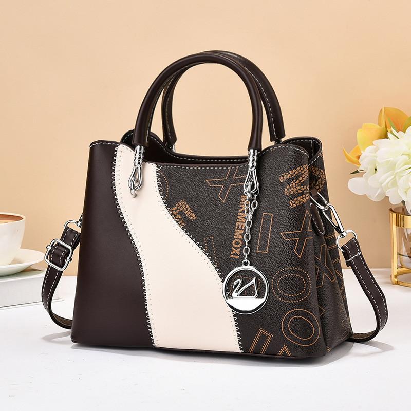 Stylish Medium Capacity Pu Tote Bag For Women With Versatile Design And Chain Detail