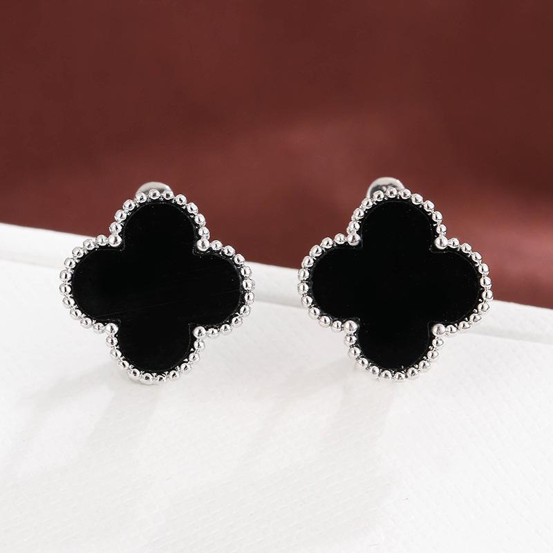 

Новинка Медные серьги в виде четырехлистного клевера Красота Девушка Темперамент Подарок для пары Женские серьги