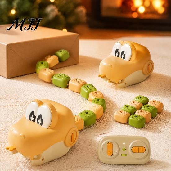 Two Player Battle Snake Toy 1/2 Sets RC Electric Magnetic Toy, Remote Control Eating Itself Controlled for Kids, Hands-Eye Coordination 2 Players