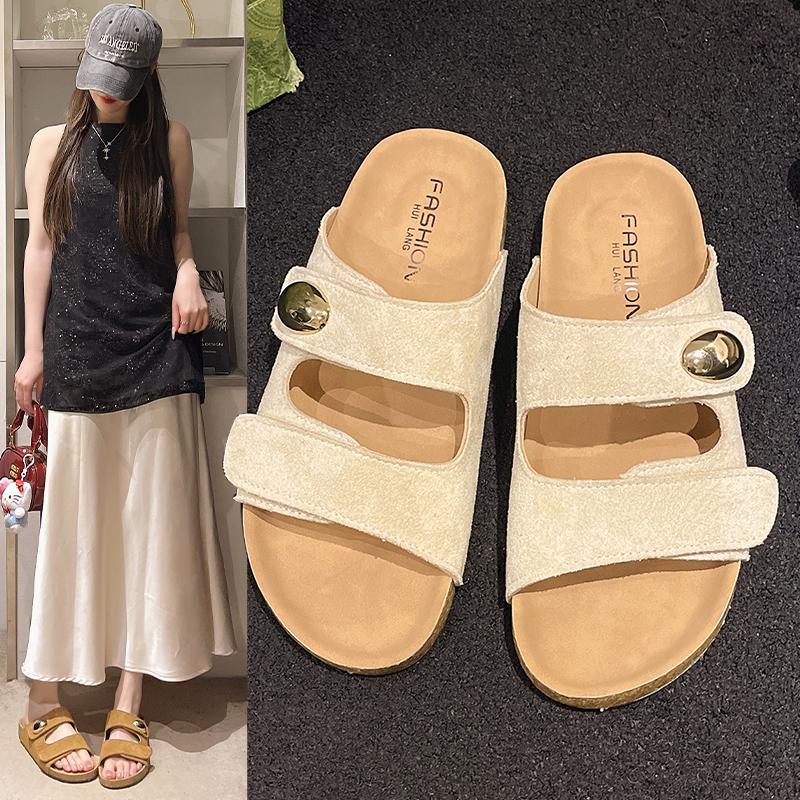 Fashion Flip Flops Women Slippers Female Metal Rivets Plat Slides Soft Cork Sole Open Toe Indoor Outdoor Beach Casual Shoes Home Slipper