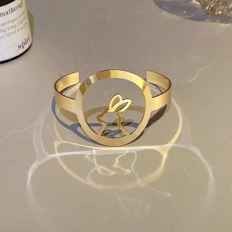 Style Special-Interest Design Snake-Shaped Armband Fashion, Personalized and Exaggerated Simulated Snakes Bracelet Metal Sweet Cool Sexy Arm Chain