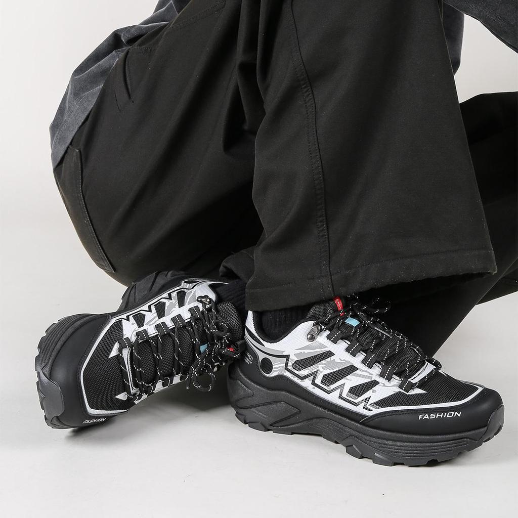 Mens Trail Running Shoes Outdoor Lightweigh Sport Sneakers Salo Fashion Non Slip Breathable Male Walking Training Gym Shoes