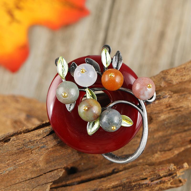 Retro natural agate safety buckle brooch women's high-end temperament elegant versatile pin coat coat corsage accessories