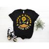 Lifes A Garden Dig It Sunflower Gardening T Shirt Funny Gardener Plant Lover Birthday Present for Horticulture Fans Vintage