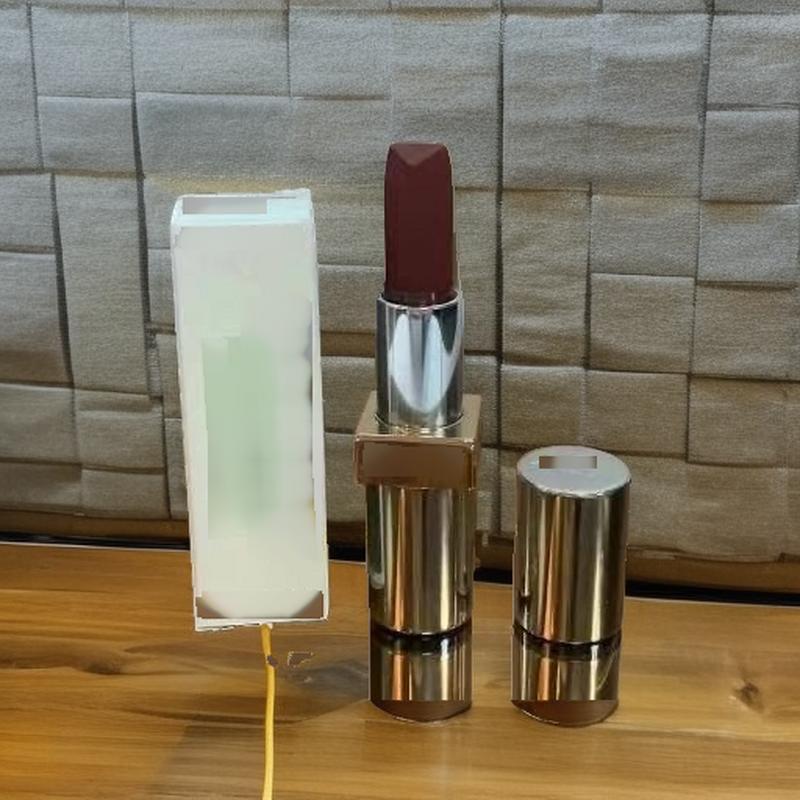 

Velvet Gold & Silver Long-lasting Matte Lipstick: Moisturizing, Nourishing, Pigmented with Lip Liner, 3.8g B03# x 1