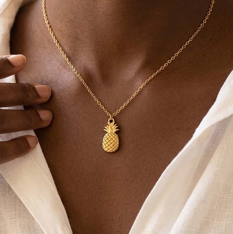 Stainless Steel Geometric Leaf Pendant Necklace for Women Trendy Gold Color Texture Choker Necklace Unique Jewelry Accessories