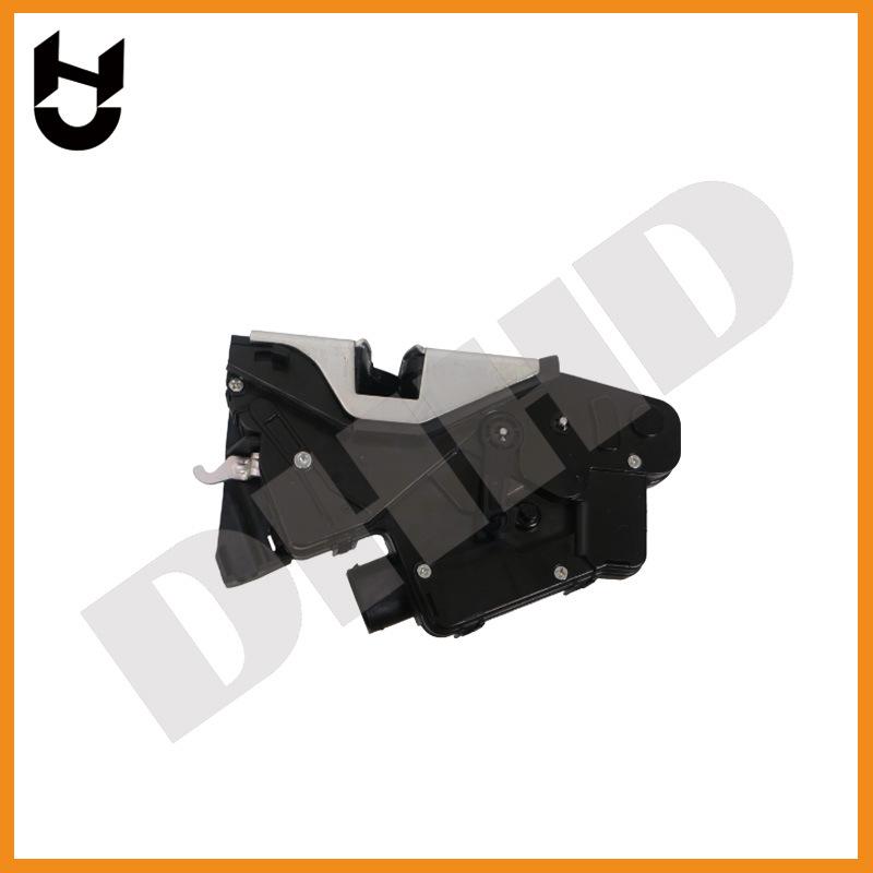 Rear Door Lock Actuator for 325 Model (Part #51227011245)