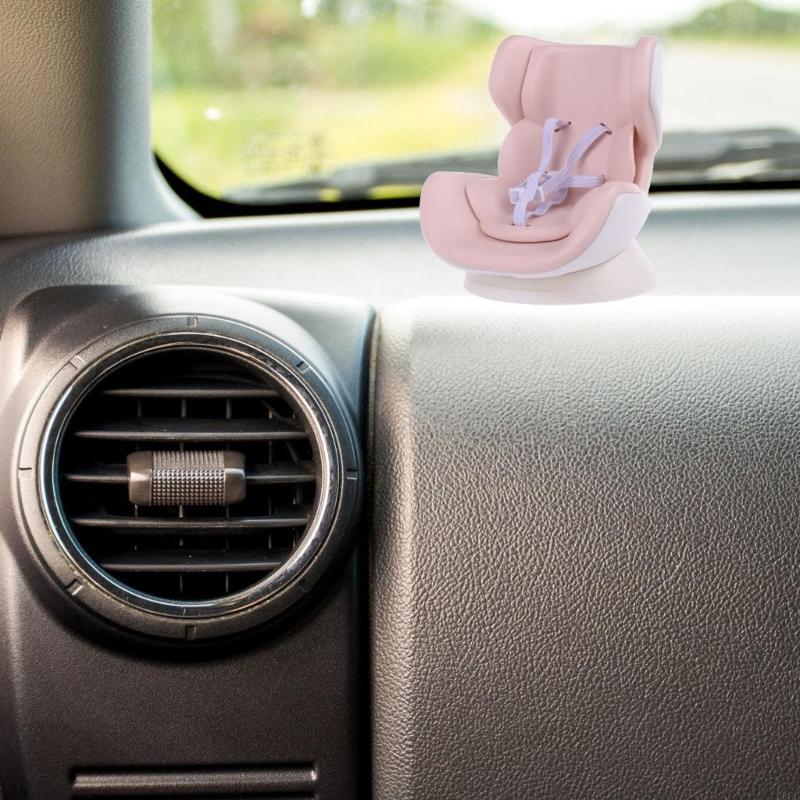 28GC Soft Cushioned Automotive Vent Clip Holder For 4-6.7Inch Plush Toy Stable Display Platform With Adjustable Strap