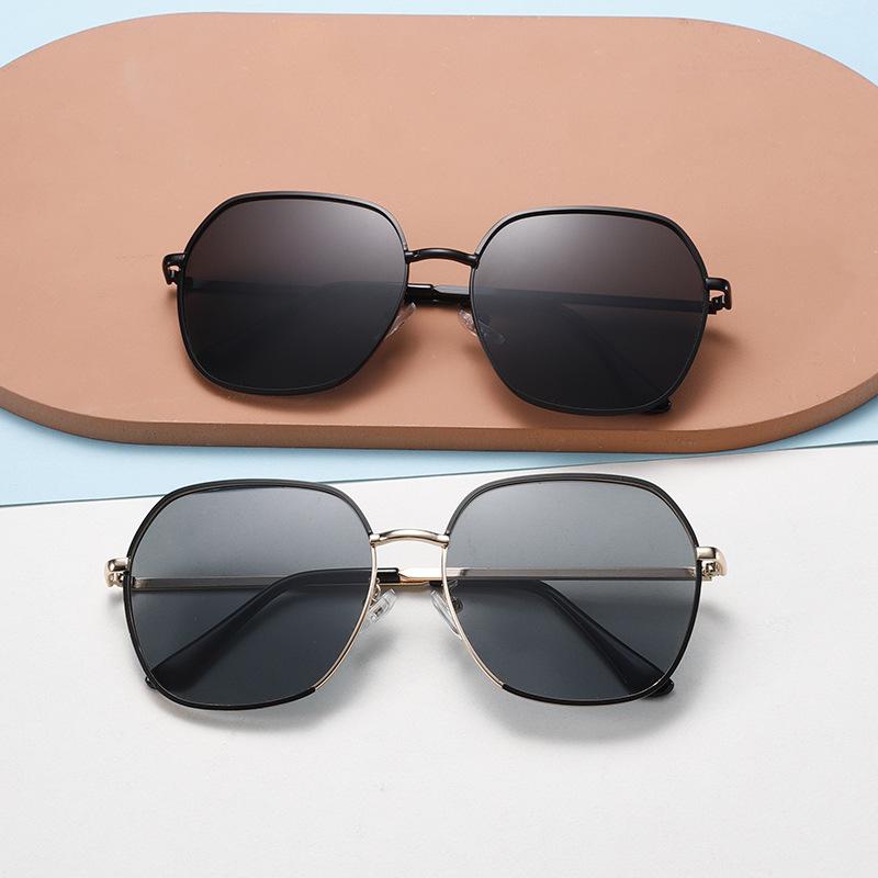 New Internet celebrity fashion sunglasses sunglasses, trendy personalized UV glasses