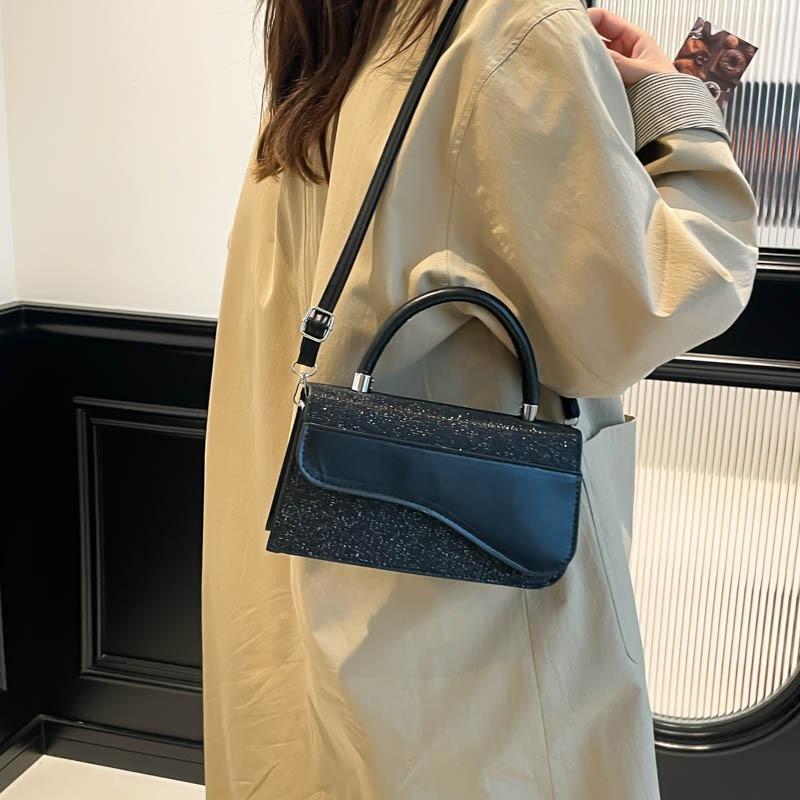 Mode Kontrastfarben Nische Tragbare Damenhandtaschen Herbst Neu Hochwertige Schulter Umhänge Kleine Quadratische Tasche Pendler Damenhandtaschen