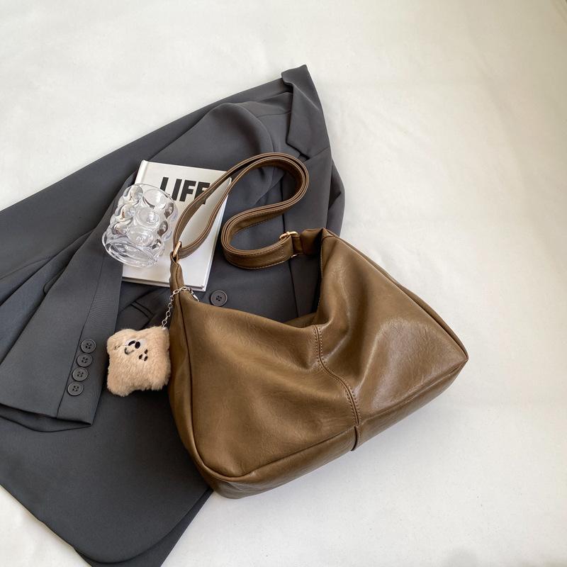 Trendy Slouchy Shoulder Bag for Women PU Leather Large Capacity Underarm Bag Retro Ladies Hobo Tote Bag