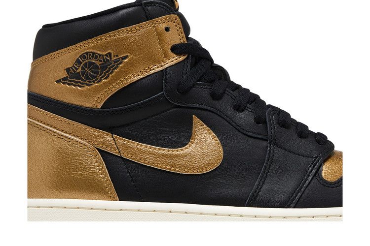 Jordan 1 Retro High OG Nero Oro Metallico