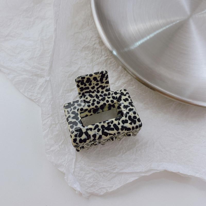 Elegant Vintage Style Mini Tortoishell Hair Clip For Women Made From Acetate Material