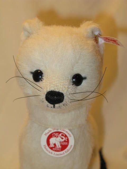 Steiff World Limited Pure White 2013 Edition "Heinrich Ermine"