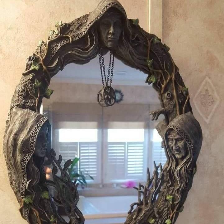 Halloween Magic Mirror Ornament Triple Muse Ornament Design Garden Fairy Tale World Creative Featured Pendant
