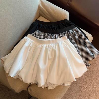 Petite A-lijn Witte Pluizige Hoge Taille Minirok Shorts voor Dames - Zomer Anti-Blootstelling Ontwerp