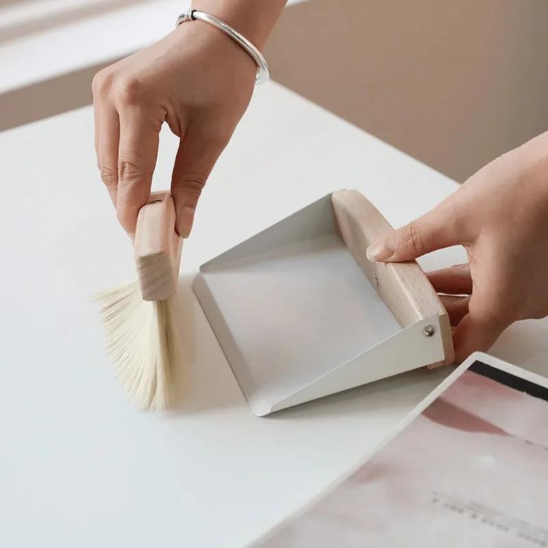 2 Pcs/set Window Cleaner Mini Dustpan Brush Set Wood Small Metal Pan Natural Table Handy Brush Sweeping Home Kitchen Car Office