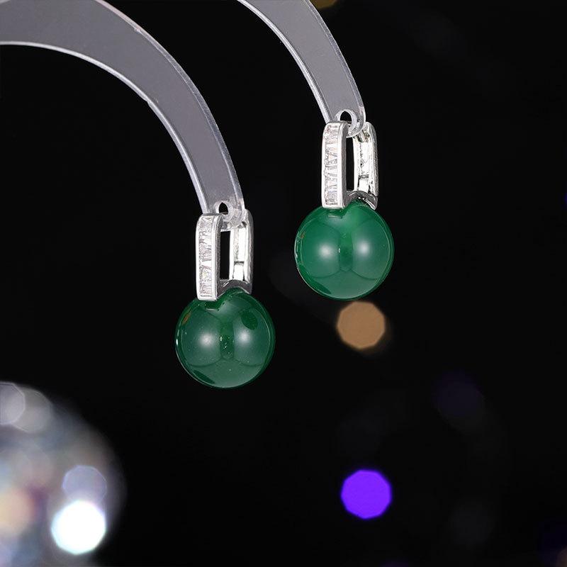 

Нишевые серьги высокого класса темперамент простые цирконовые легкие роскошные квадратные серьги из халцедона застежки универсальные аксессуары зелёный