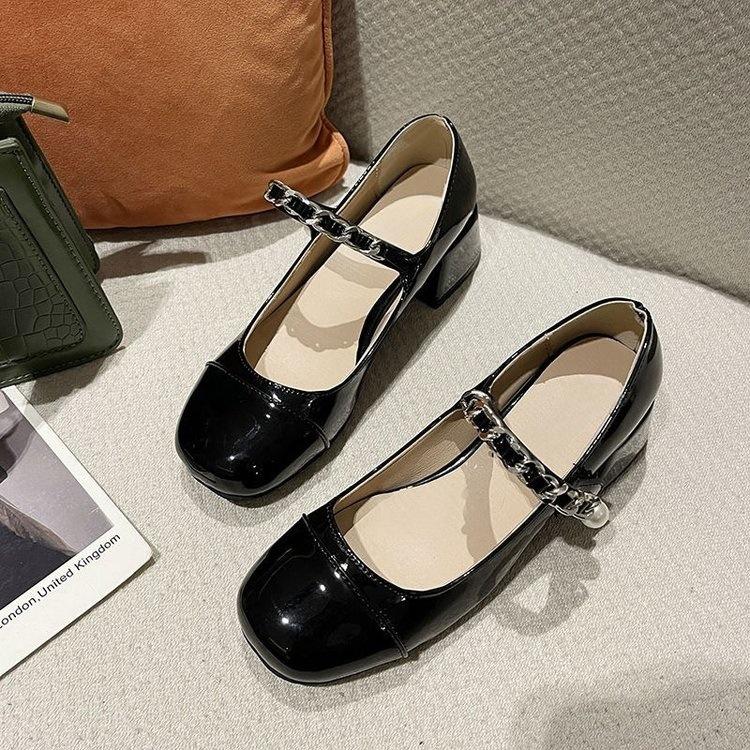 

Shoes women s 2025 new pearl single shoes retro small fragrant Mary Jane shoes thick heel medium heel small leather shoes spring and autumn 40
