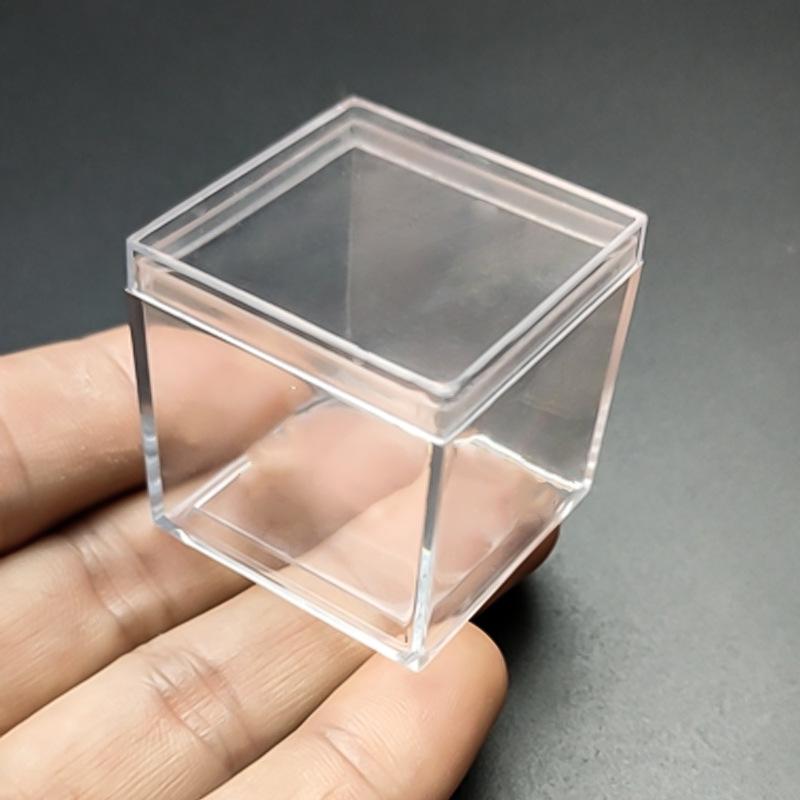 

Прозрачная квадратная пластиковая коробка для разведения рыбок петушков, хранения конфет, слайма или кристальной грязи