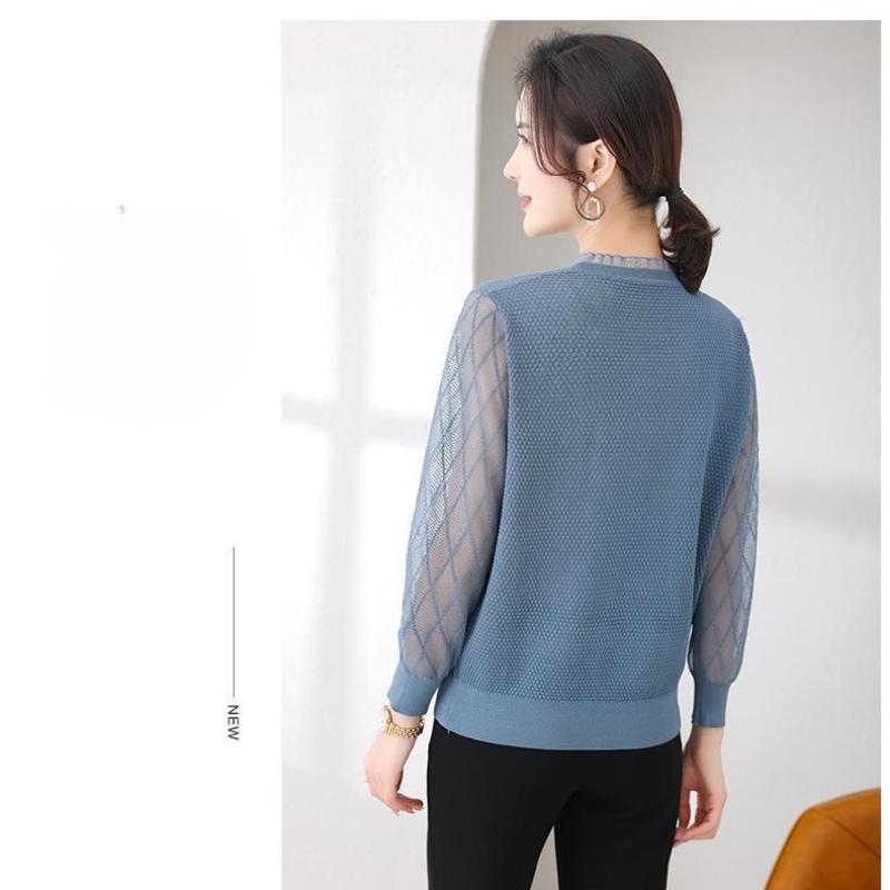 Spring and Autumn New Women's Thin Bottoming Shirt, Women Inside The Gas Lace Yarn Sleeve Blouse