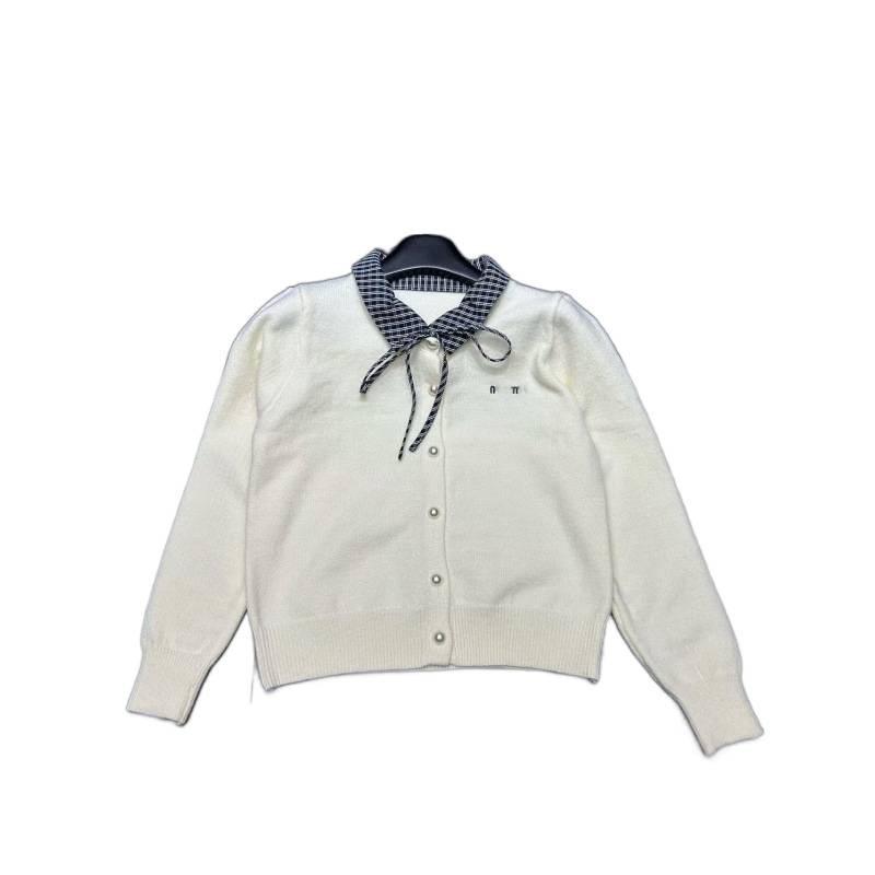 Miu Style 2025 Autumn/Winter Embroidered Plaid Lapel Knit Cardigan: Age-Reducing & Versatile Top