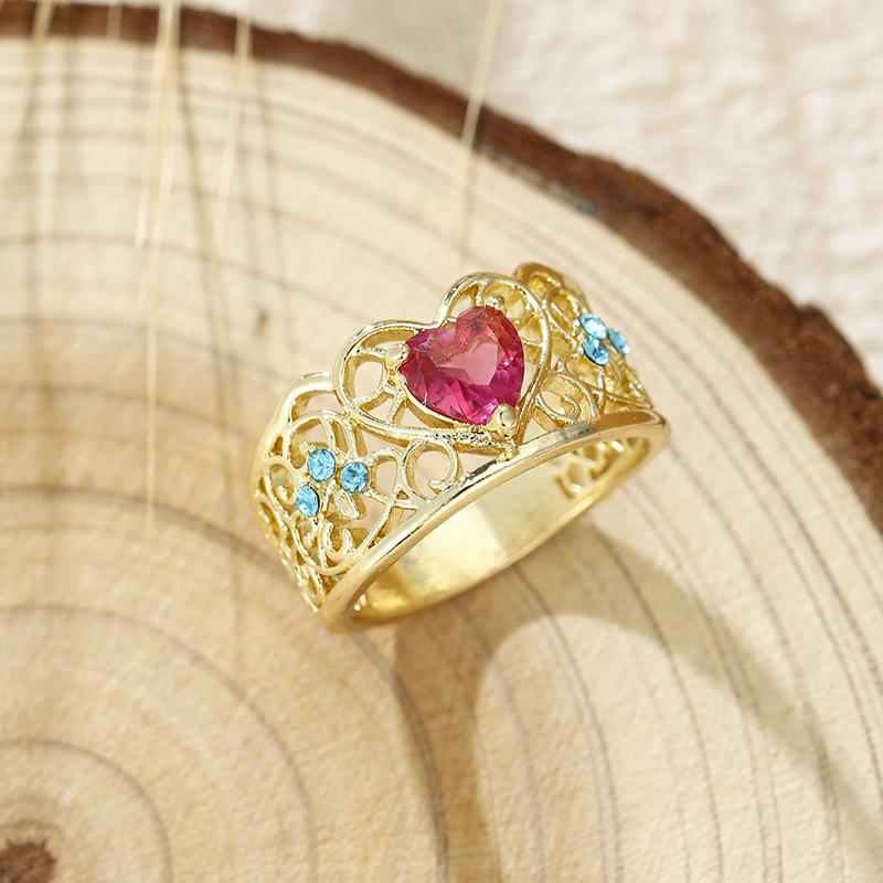 Unique Design Hollow Pattern Heart-shaped Inlaid Zircon Ring, Women's Fashionable Classic Holiday Accessory Jewelry