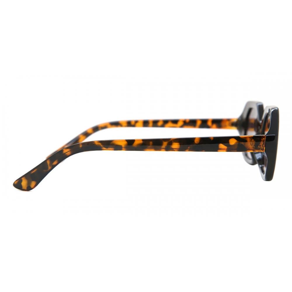 Lmnt Camryn Hp20210 1 Women Sunglasses