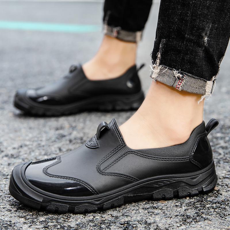 

New low-top rain shoes men s water shoes adult non-slip waterproof shoes light-mouth rubber shoes non-slip short overshoes men 39 чорний