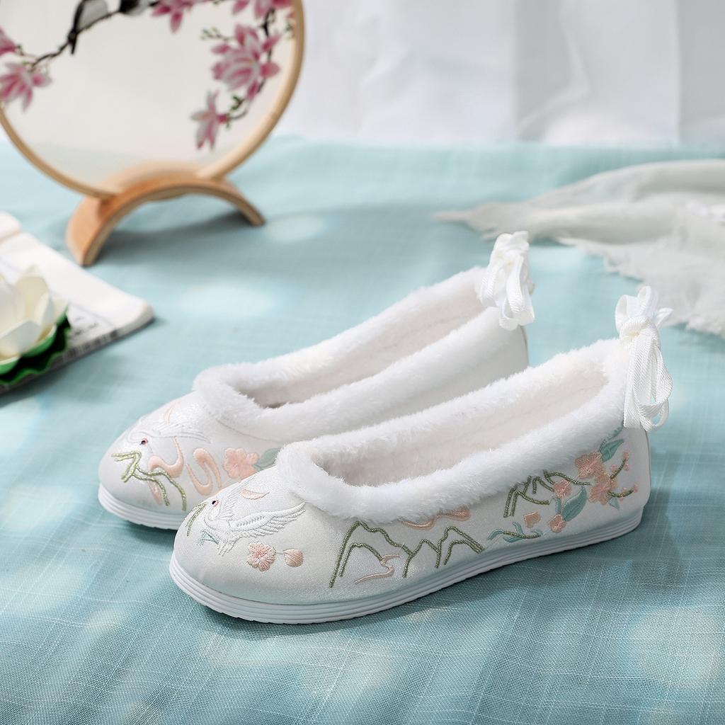 Maokou has fairy, new flat-soled bow shoes, new antique lace-up shoes, embroidered shoes, Hanfu shoes, cloth shoes.