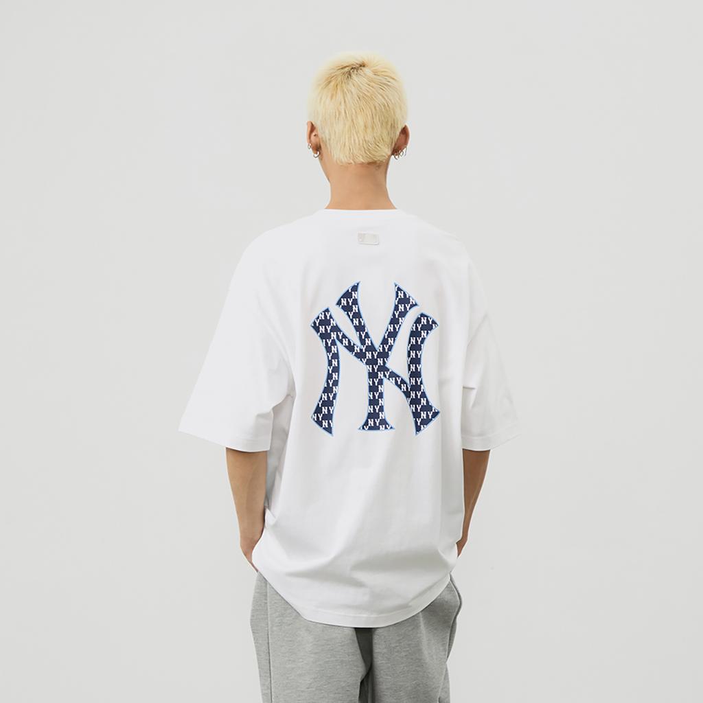 New MLB MONOGRAM Collection New York Yankees T Shirt Unisex Ivory 3ATSM0343-50IVS