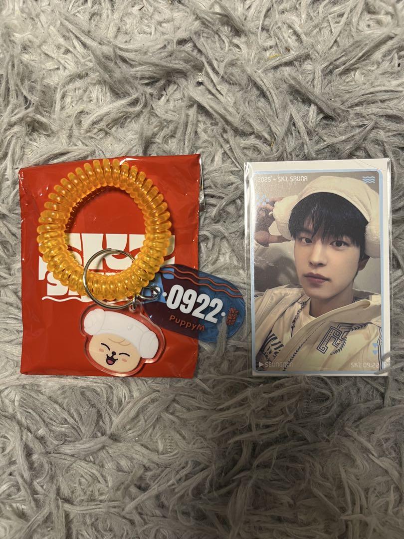 

[USED] Stray Kids Seungmin Sauna Keyring Bonus Trading Card Pop-Up