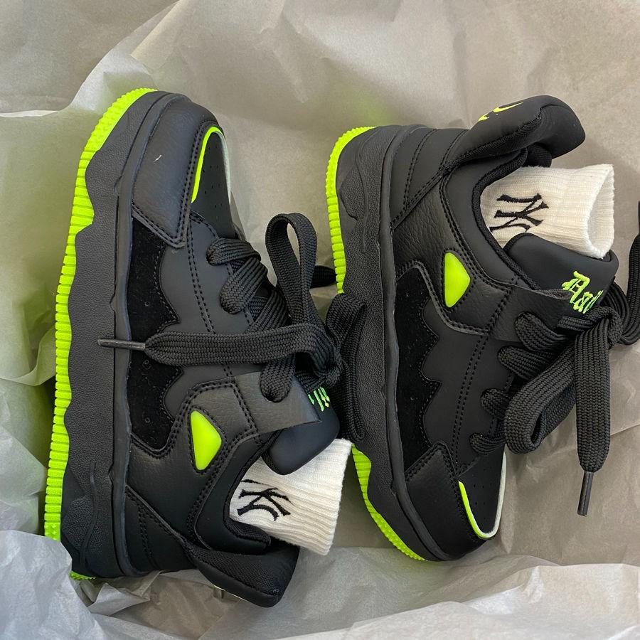 

Женские парусиновые кроссовки на толстой подошве белого цвета 2023 - Дышащие, удобные, универсальные туфли на плоской подошве для повседневной носки 35