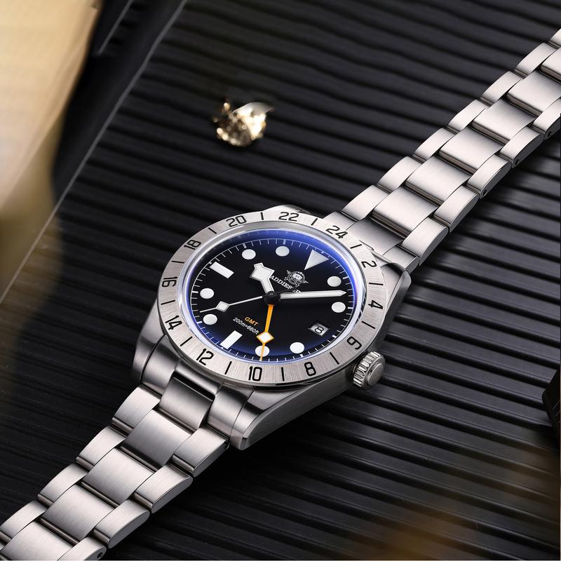 ADDIESDIVE Hot Sale GMT Quartz Watch Stainless Steel Bubble Mirror Glass BGW9 Super Luminous Men's Watches AD2035 NEW Waterproof