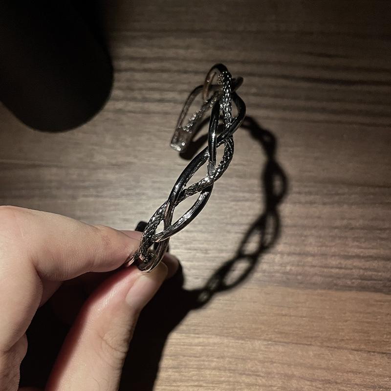 Retro Verdrehtes Schuppen-Seil-Armband für Männer Zinklegierung Farbe Punk Gothic Rock Hiphop Verstellbares Armband Biker Zubehör Unisex Geschenk