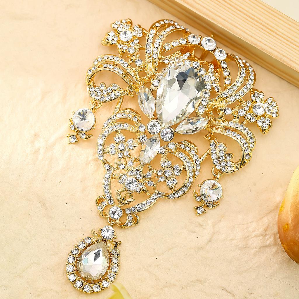 Crystal Pendant Brooch, Stylish and Exaggerated Corsage Accessory Pin, Court Brooch