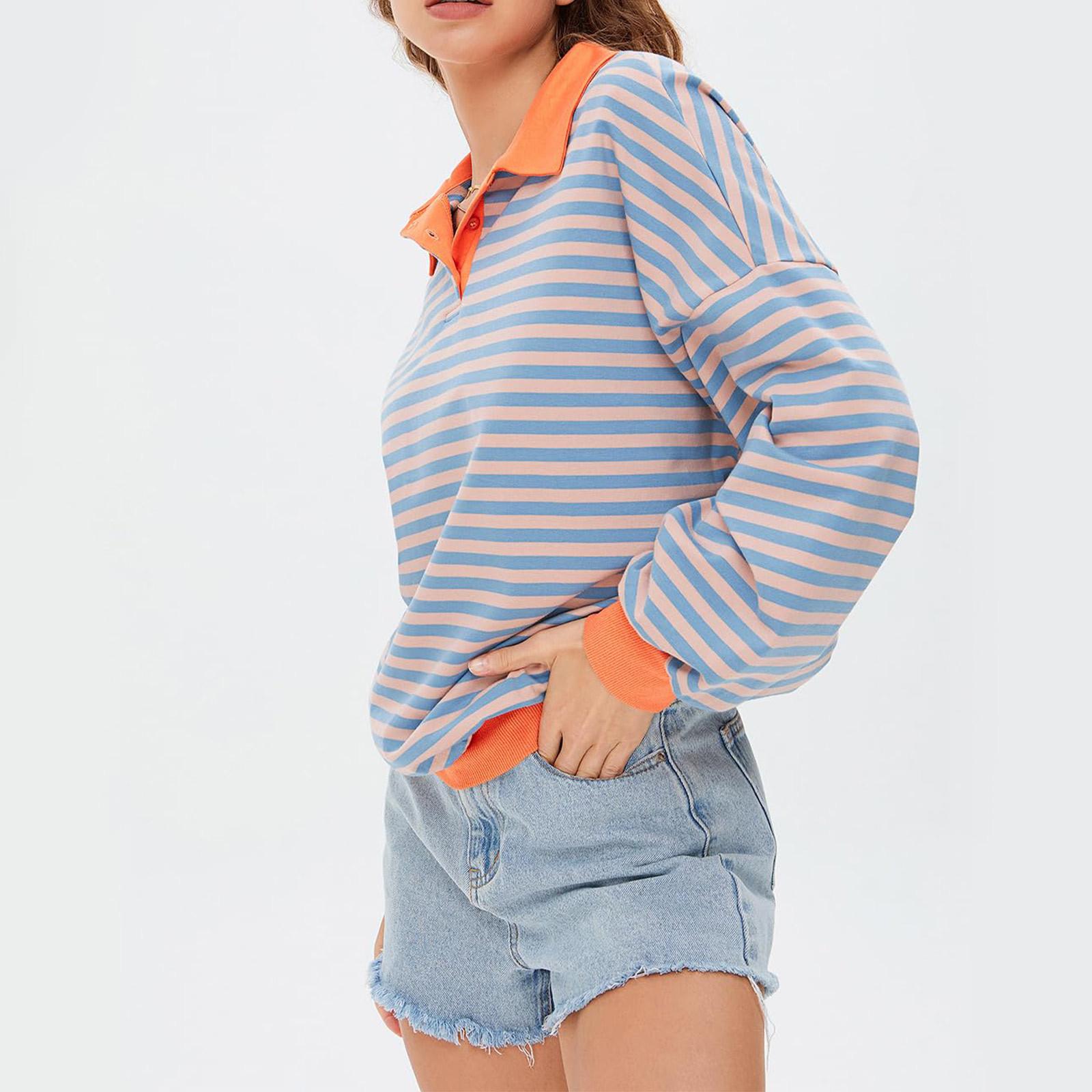 Женский свитер в полоску осень-зима с длинным рукавом и открытыми плечами — фото 3