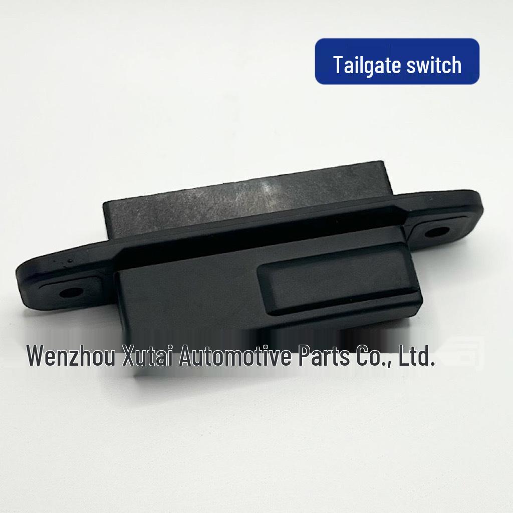 

Выключатель двери багажника Toyota Camry/Highlander 84840-06030 XUTAI