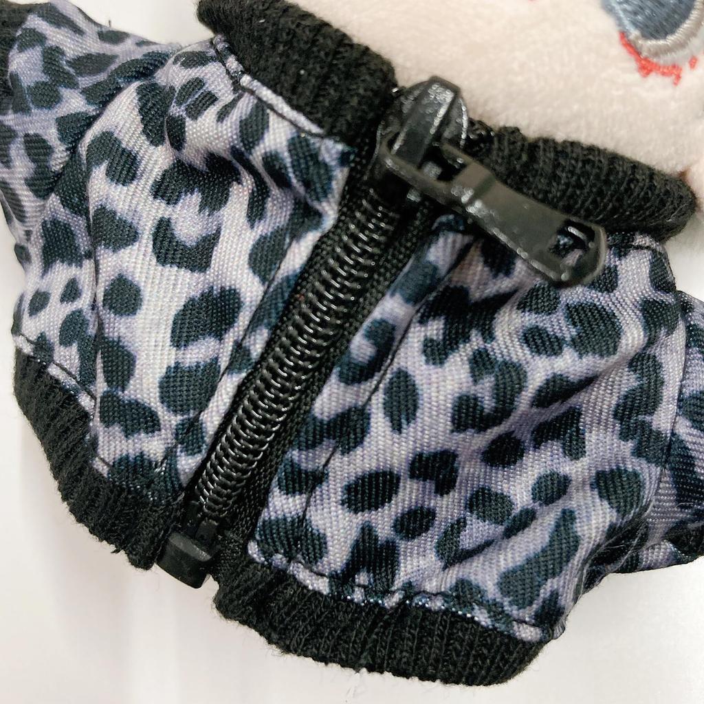 Leopard print jacket, 10cm plush doll outfit, black. Perfect for mascots, idols, K-pop dolls, and other fan activities. [Used]