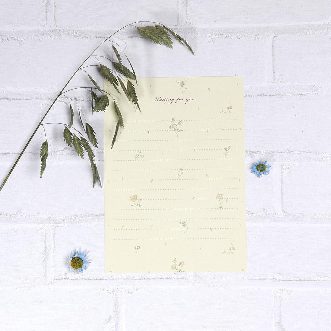 Floral Letter Paper & Envelope Set: Elegant Ancient Style for Love & Confession Letters, with Storage Bag