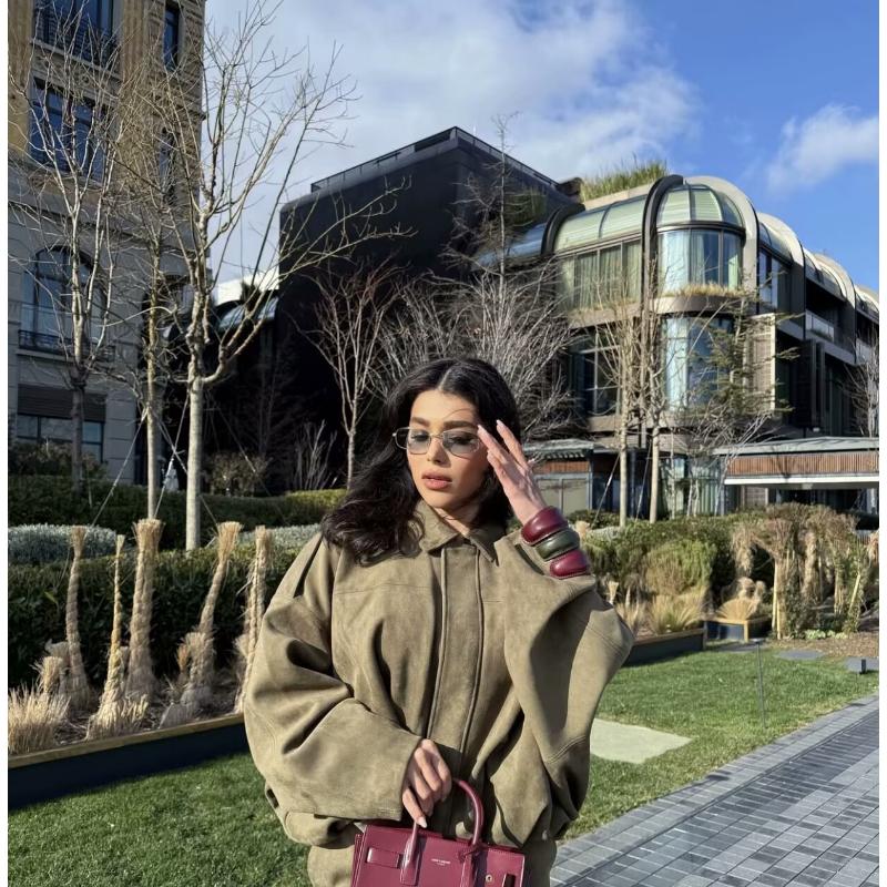 Women's Faux Suede Bomber Jacket, Batwing Sleeve Zip Up Coat, Loose Fit Lapel Casual Cropped Outerwear, Trendy Soft Textured Ladies Daily Wear Top