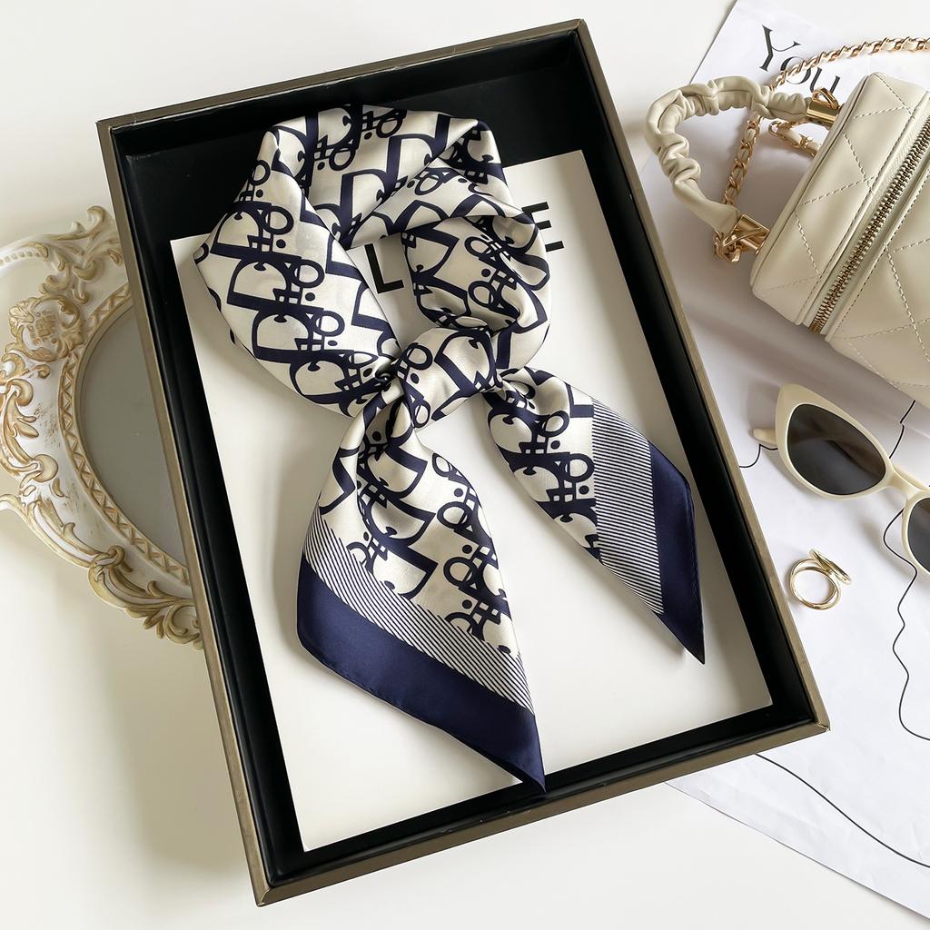 70 Simulation Silk Navy Blue Cashew Silk Scarf, Simple And High-End Sense Matching Square Scarf, Women'S Decorative Thin Scarf, Workplace Scarf.