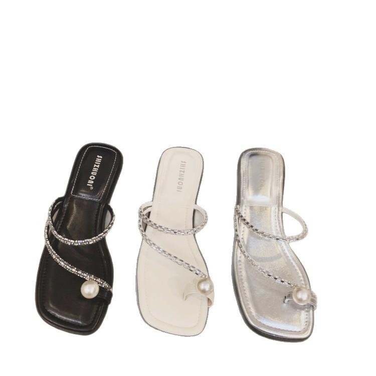 Low-heeled rhinestone cover-toed French small cool slippers fairy shoes wear 2025 new summer pearl silver sandals