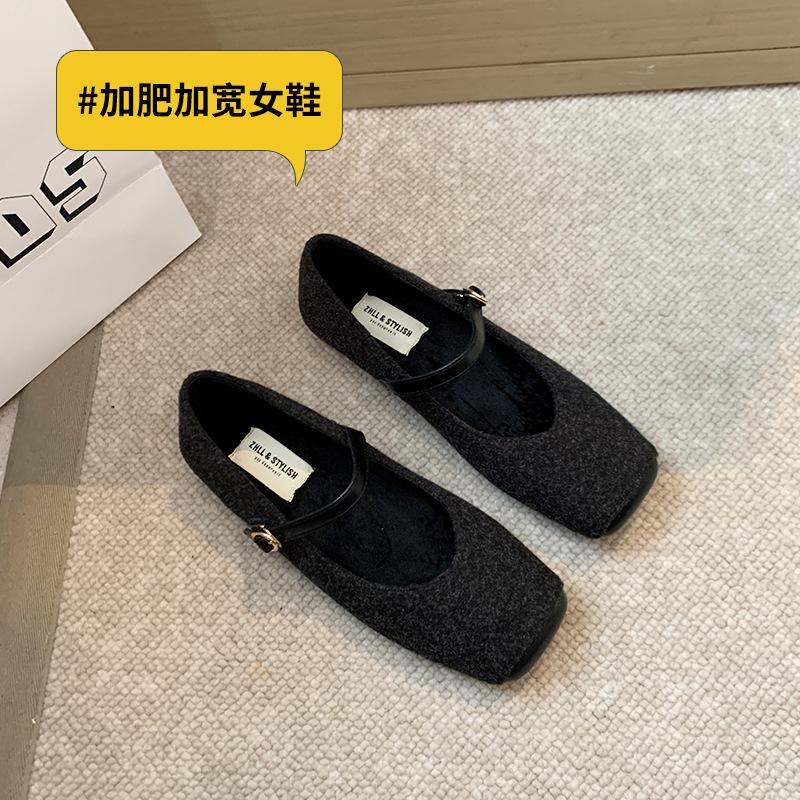 

Flat single shoes winter new oneword buckle Mao Mao shoes widened large size women s shoes to 45 чорний
