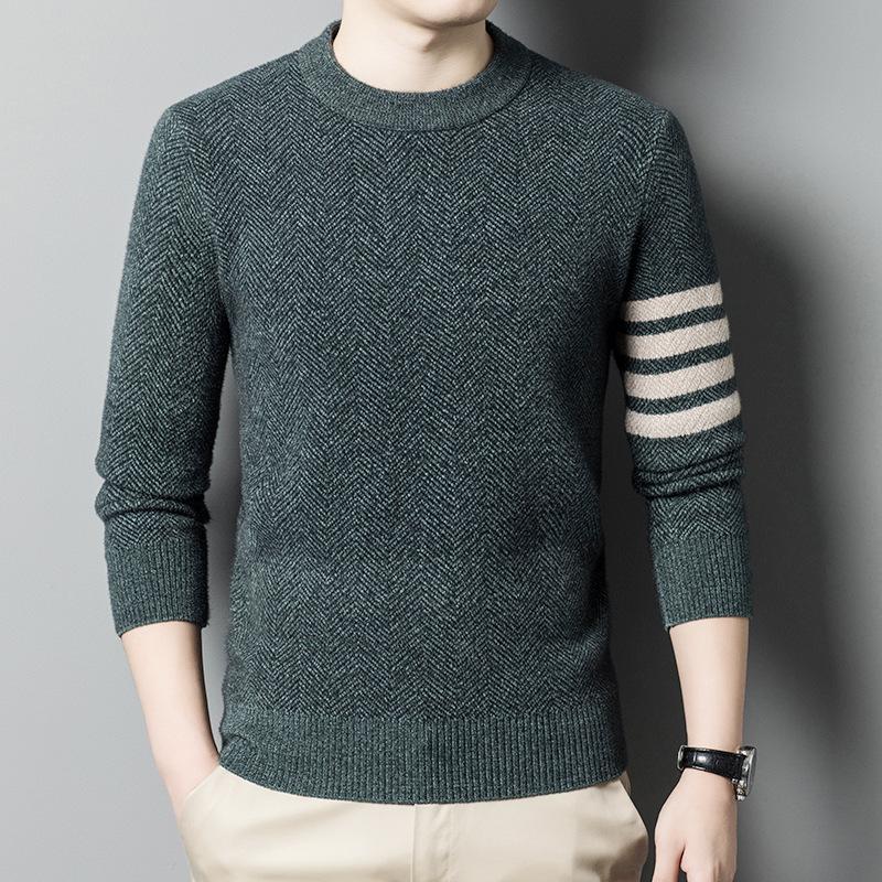 Бархатный утепленный свитер для папы молодого и среднего возраста с лисицей — фото 6