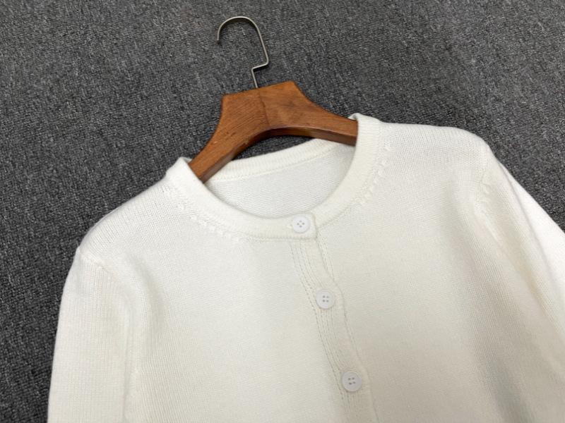 Longmei Women's Wool Cropped Cardigan, Round Neck, Long Sleeve, Simple Style for Autumn/Winter 2026
