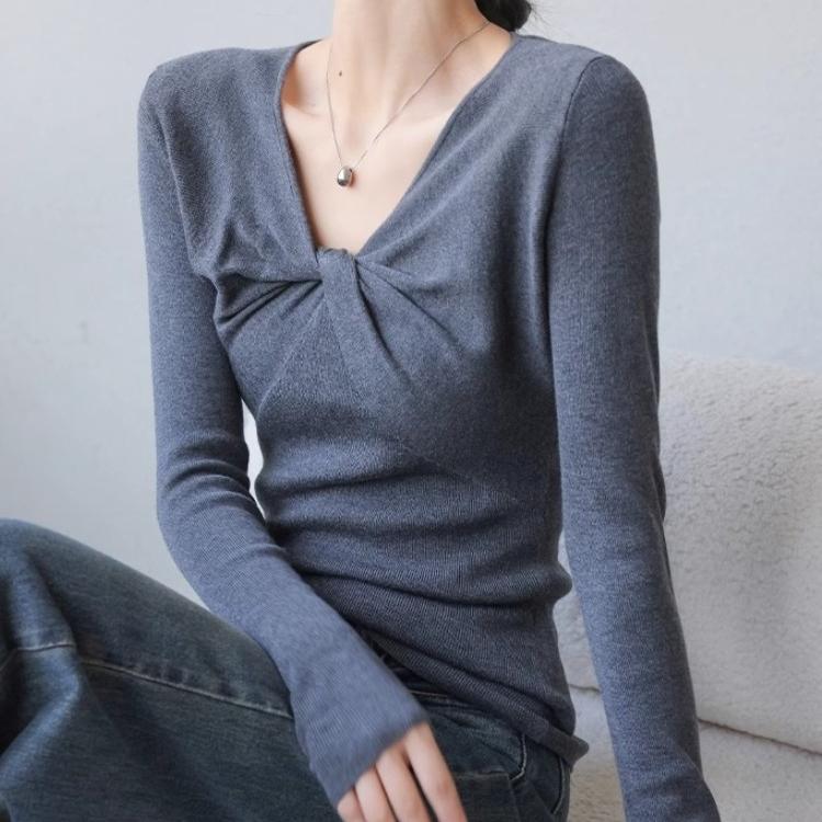 Fashion Korean Women's Solid V-neck Sweater Autumn Winter Long-sleeved Inner Top Slim Bottoming Knitted Sweaters Casual Pullover