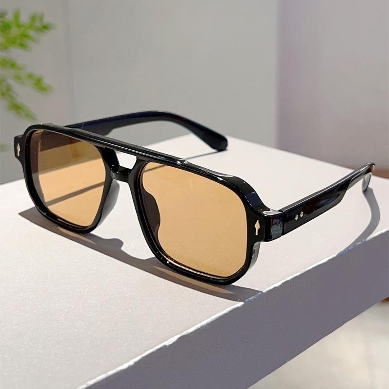 Square Sunglasses Fashionable Green Ocean Lenses Uv400 Glasses Men'S And Women'S Fashionable Rivet Sunglasses